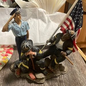 Home Interior 2002 A Hero’s Salute figurine